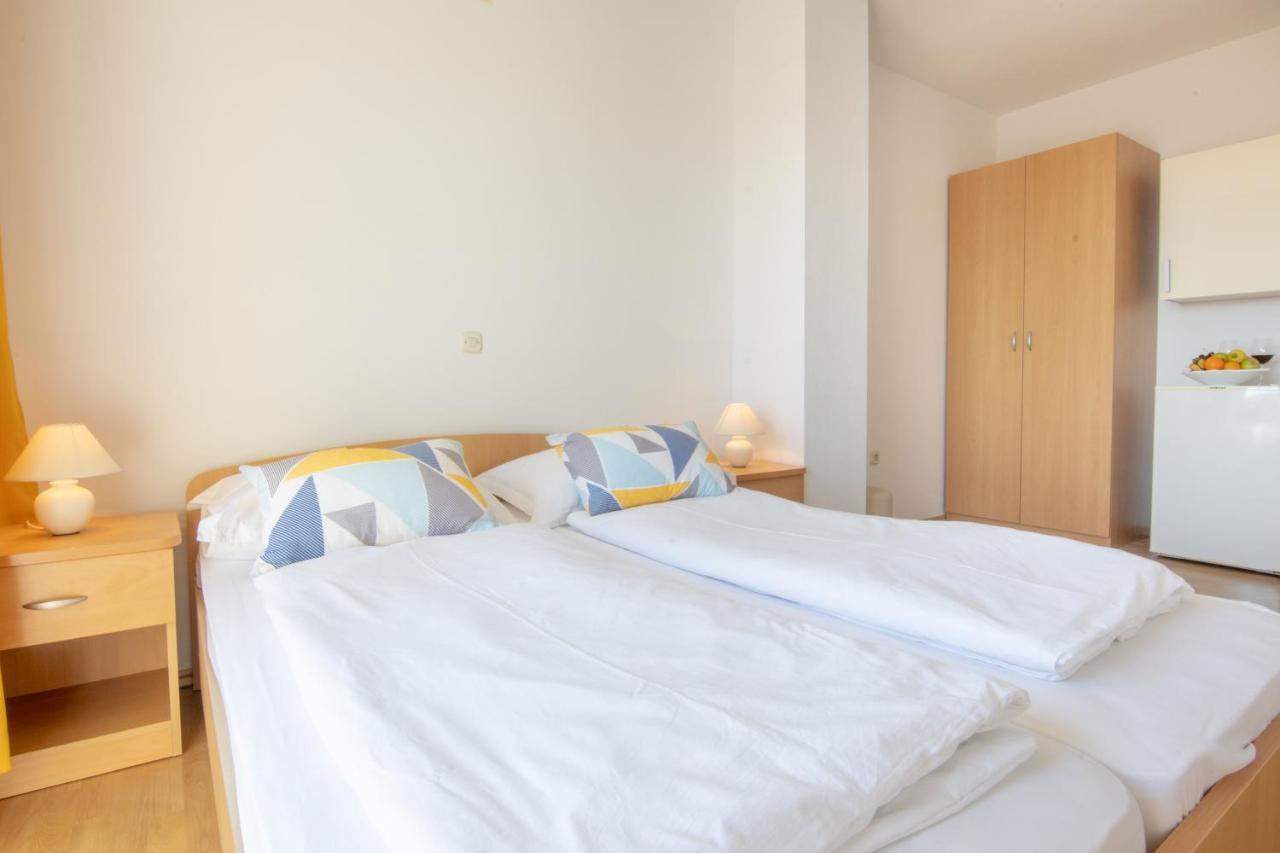 Steko Accomodations Makarska Exterior foto